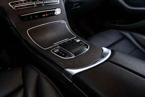 2022 Mercedes-Benz GLC 300 Base