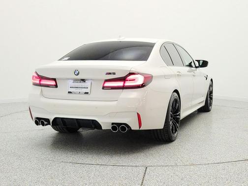 Alpine White 2021 BMW M5 Base