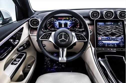 2025 Mercedes-Benz GLC 300 Base