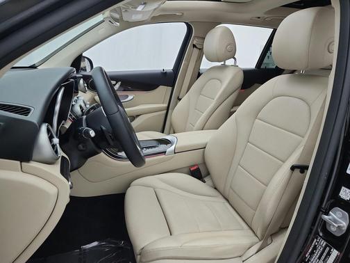 Black 2020 Mercedes-Benz GLC 300 4MATIC