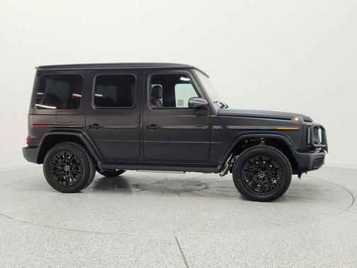 MANUFAKTUR Night Black magno 2026 Mercedes-Benz G-Class G 550