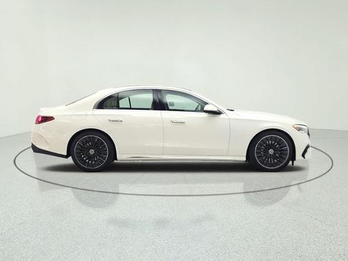 Polar White 2027 Mercedes-Benz E-Class E 350