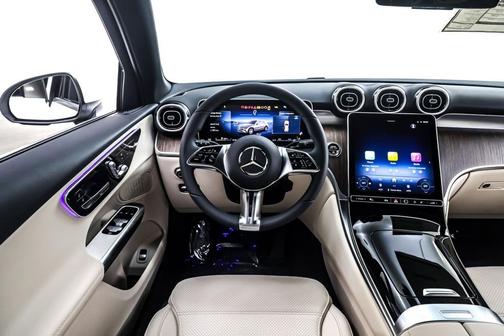 2026 Mercedes-Benz GLC 300 Base