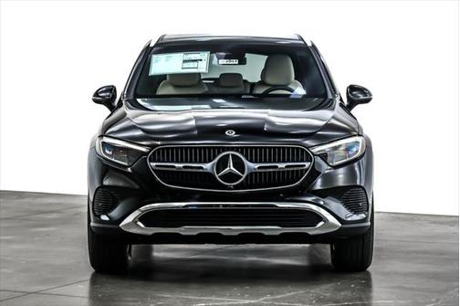 2025 Mercedes-Benz GLC 300 Base
