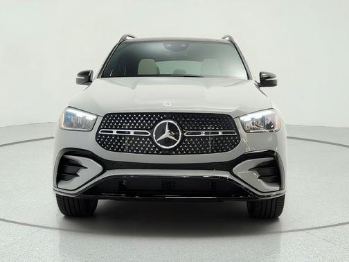 MANUFAKTUR Alpine Grey 2026 Mercedes-Benz GLE 450e 4MATIC