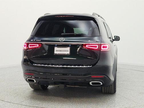 Emerald Green Metallic 2022 Mercedes-Benz GLS 450 4MATIC