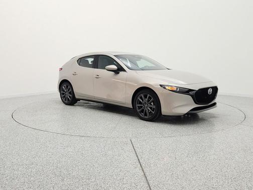 Platinum Quartz Metallic 2025 Mazda Mazda3 FWD w/Preferred Package