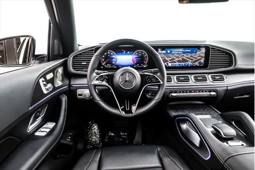 2025 Mercedes-Benz GLS 450 4MATIC