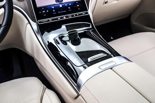 2026 Mercedes-Benz GLC 300 Base