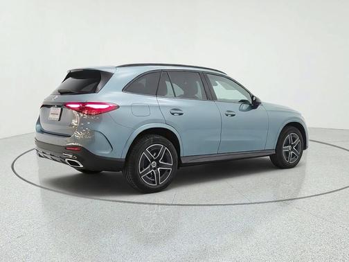 Verde Silver Metallic 2027 Mercedes-Benz GLC 300 Base