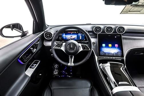 2026 Mercedes-Benz GLC 300 Base