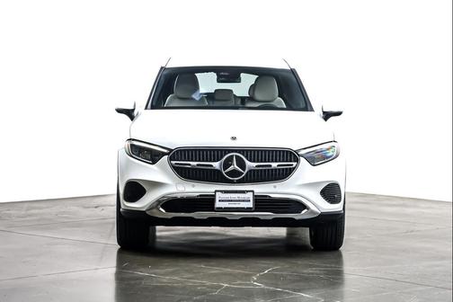 2025 Mercedes-Benz GLC 300 Base