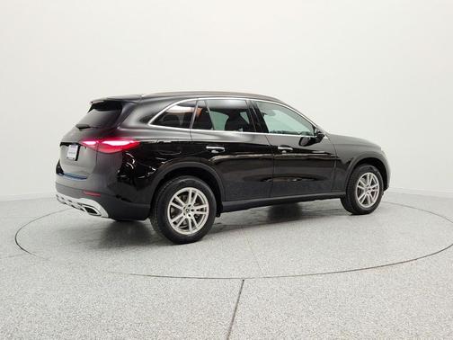 Black 2023 Mercedes-Benz GLC 300 Base