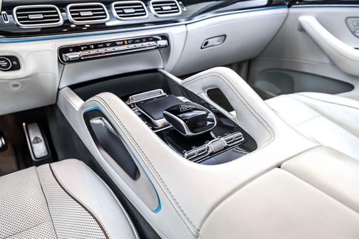 2022 Mercedes-Benz Maybach GLS 600 4MATIC