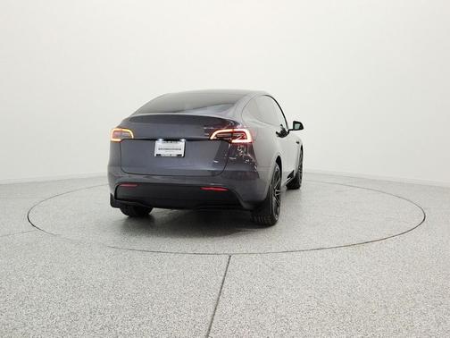 Midnight Silver Metallic 2023 Tesla Model Y Long Range Dual Motor All-Wheel Drive