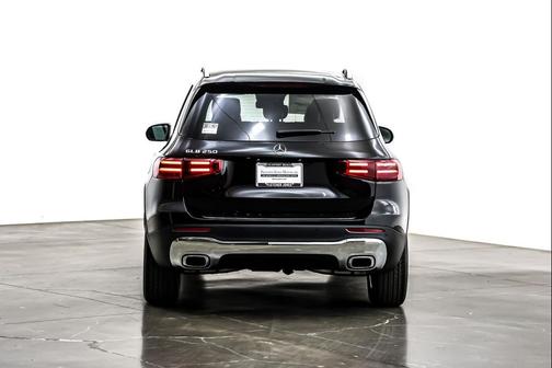 2026 Mercedes-Benz GLB 250 Base