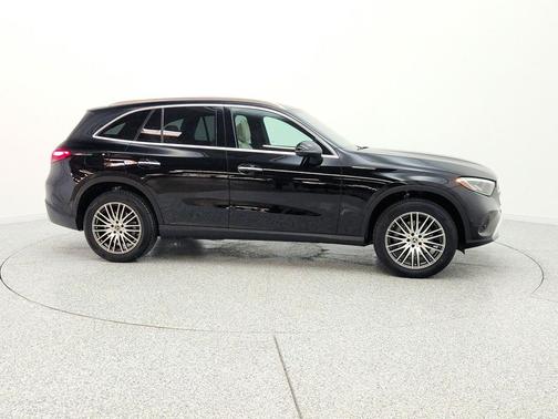 Black 2024 Mercedes-Benz GLC 300 4MATIC