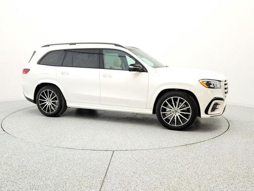 Polar White 2024 Mercedes-Benz GLS 450 4MATIC