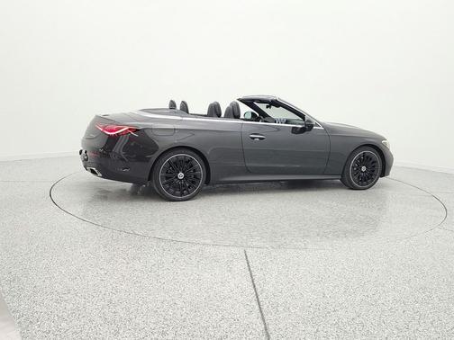 Graphite Grey Metallic 2026 Mercedes-Benz CLE 300 4MATIC Cabriolet