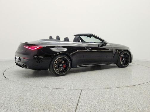 Obsidian Black Metallic 2026 Mercedes-Benz AMG CLE 53 4MATIC+