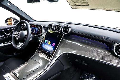 Graphite Grey Metallic 2026 Mercedes-Benz GLC 300 Base