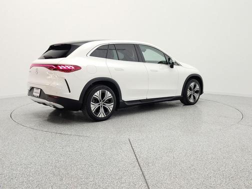 Polar White 2023 Mercedes-Benz EQE 350 4MATIC