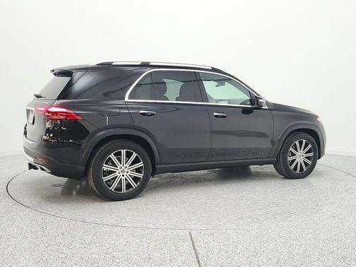 Obsidian Black Metallic 2026 Mercedes-Benz GLE 350 4MATIC