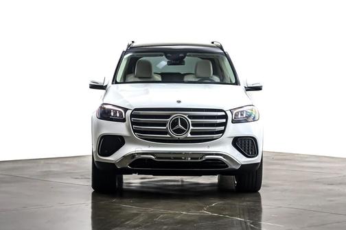 2026 Mercedes-Benz GLS 450 4MATIC