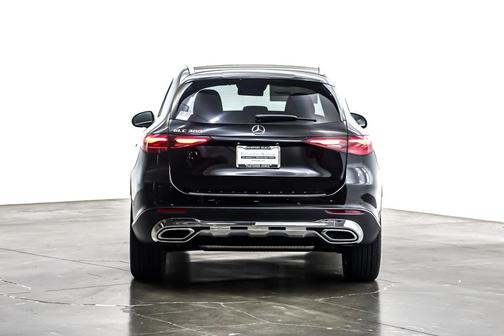 2026 Mercedes-Benz GLC 300 Base