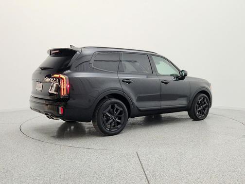 Ebony Black 2023 Kia Telluride EX