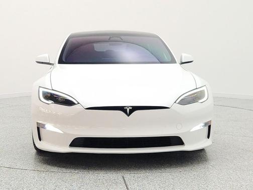 Pearl White Multi-Coat 2022 Tesla Model S Dual Motor All-Wheel Drive