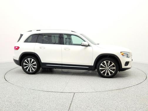 Polar White 2022 Mercedes-Benz GLB 250 Base