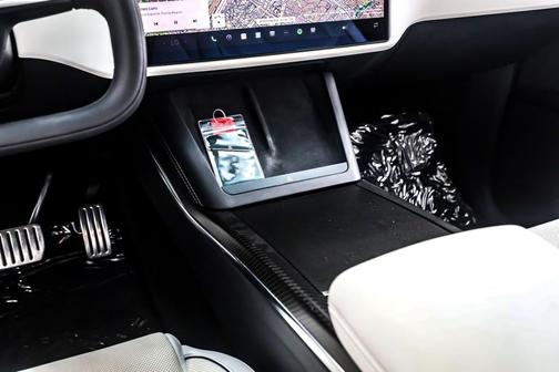 2022 Tesla Model X Plaid Tri Motor All-Wheel Drive