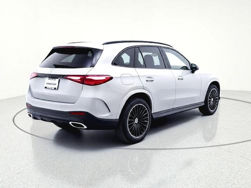 2026 Mercedes-Benz GLC 300 Base