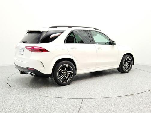 Polar White 2024 Mercedes-Benz GLE 450 4MATIC