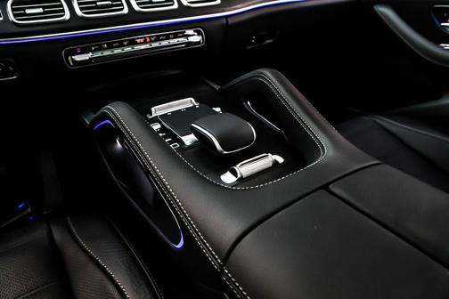 Obsidian Black Metallic 2026 Mercedes-Benz GLE 580 4MATIC