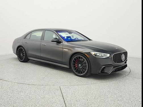 MANUFAKTUR Graphite Gray Magno 2026 Mercedes-Benz AMG S 63 E 4MATIC