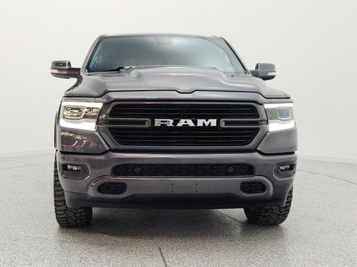 Granite Crystal Metallic Clearcoat 2019 RAM 1500 Laramie