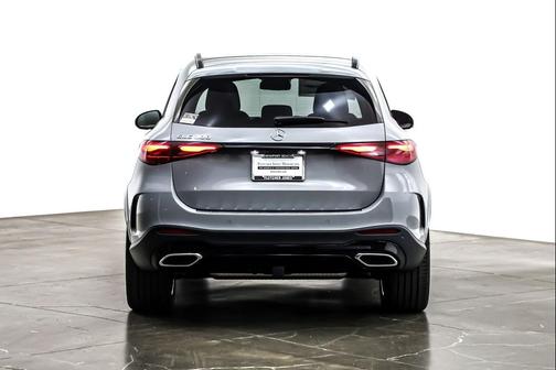 2026 Mercedes-Benz GLC 300 Base