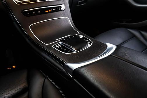 2022 Mercedes-Benz GLC 300 Base
