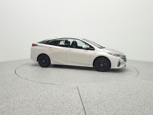 Classic Silver Metallic 2018 Toyota Prius Prime Premium