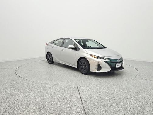 Classic Silver Metallic 2018 Toyota Prius Prime Premium