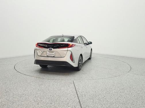 Classic Silver Metallic 2018 Toyota Prius Prime Premium