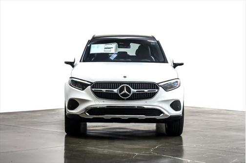 2025 Mercedes-Benz GLC 300 Base