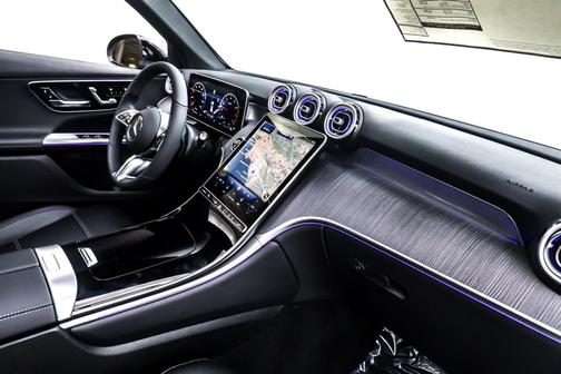 2026 Mercedes-Benz GLC 300 4MATIC