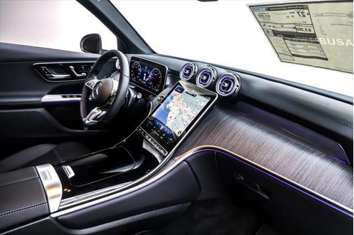 2025 Mercedes-Benz GLC 300 Base