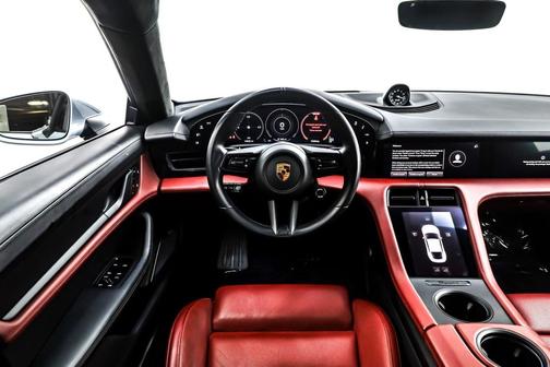 2022 Porsche Taycan Turbo