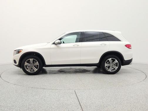 Polar White 2018 Mercedes-Benz GLC 300 Base