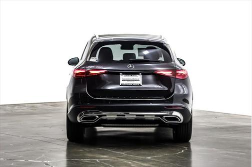 2025 Mercedes-Benz GLC 300 Base