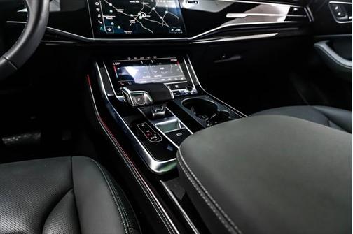 2022 Audi Q8 55 Premium Plus
